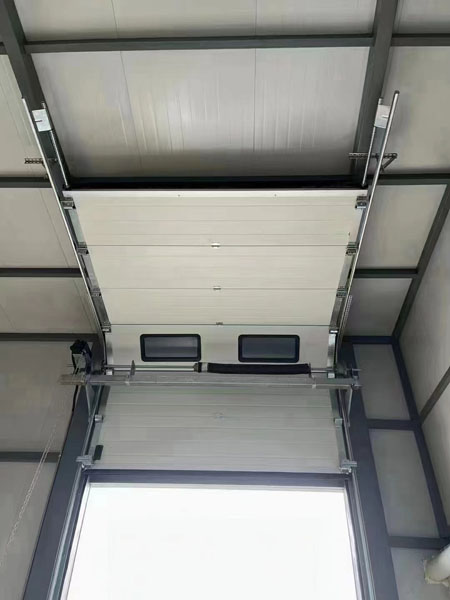 大型工業(yè)提升門